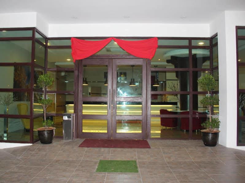 The Inn Bintulu Esterno foto